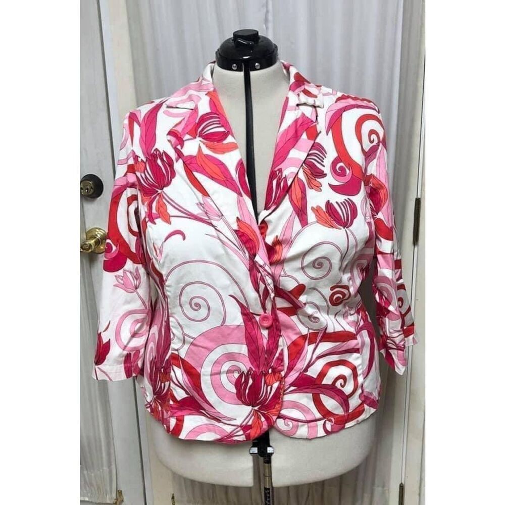 New York City Design co pink and white floral patterned blazer size 3X
